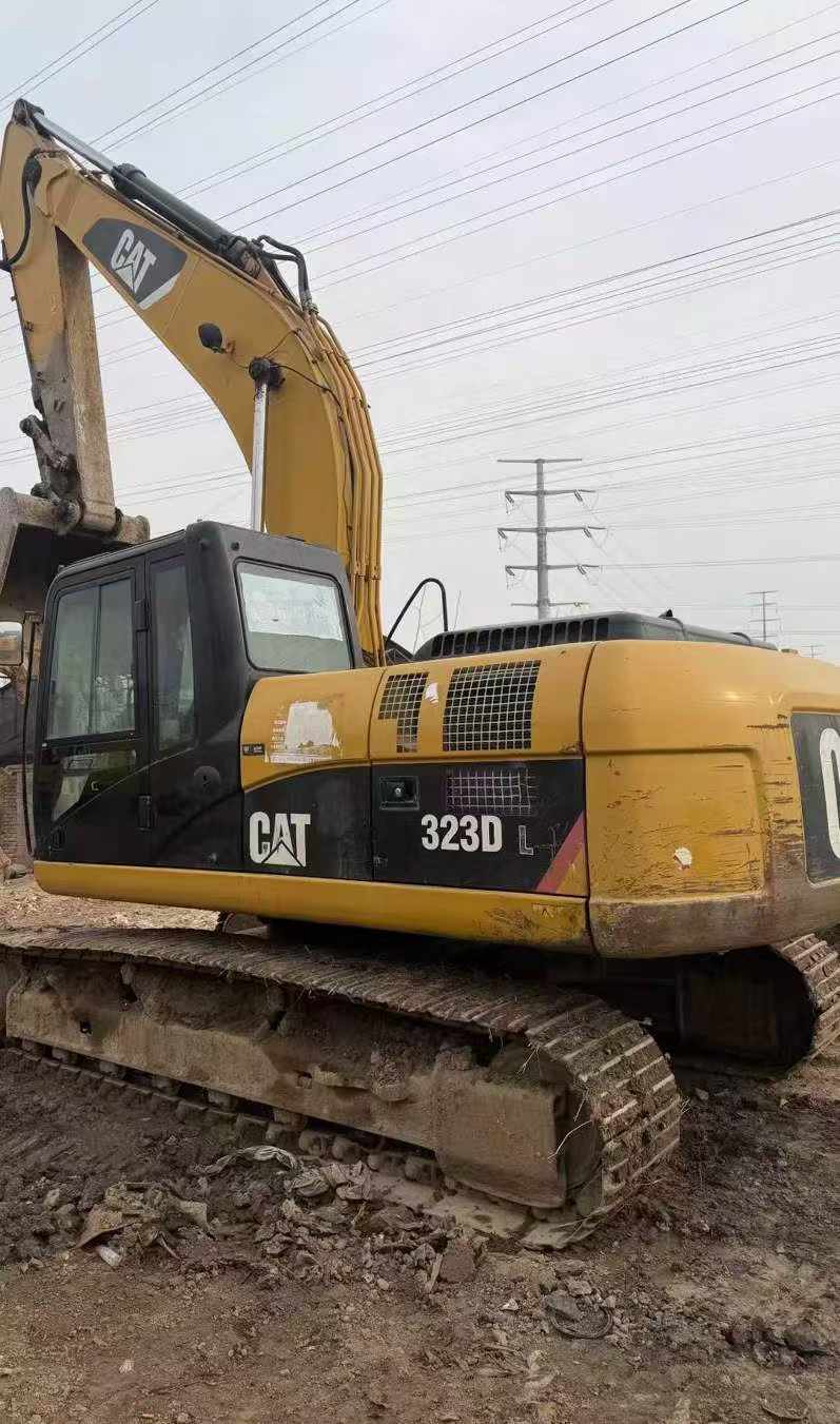 Used Caterpillar 323DL Excavator 2011 Model