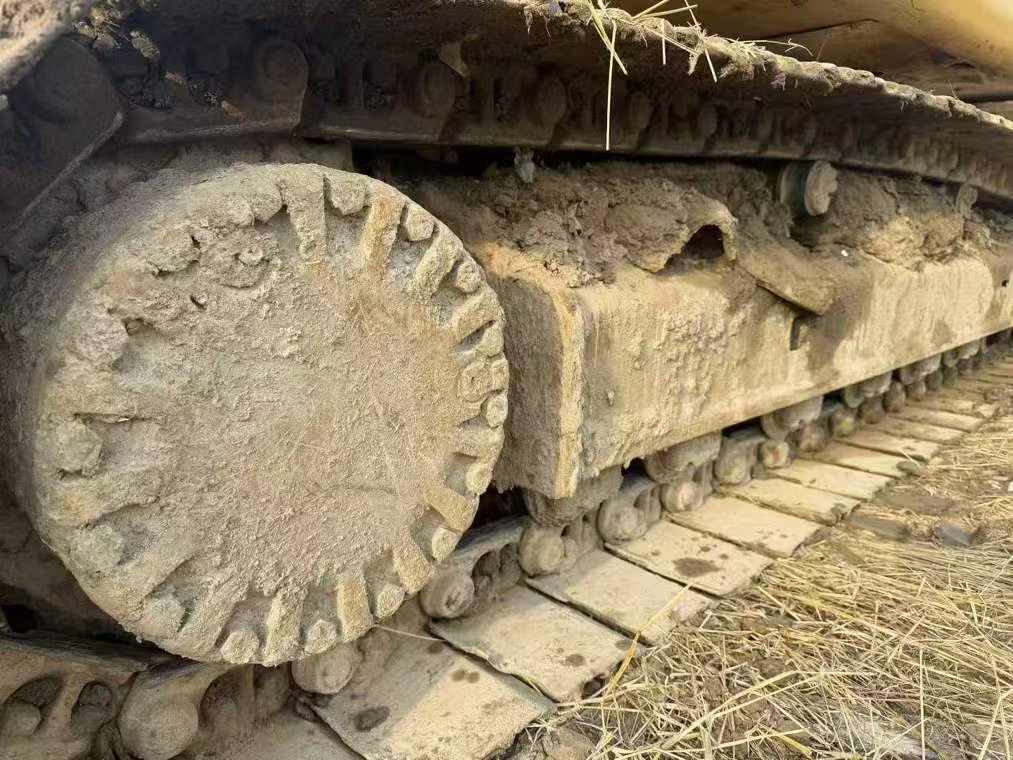 Used Caterpillar 323DL Excavator 2011 Model / 7