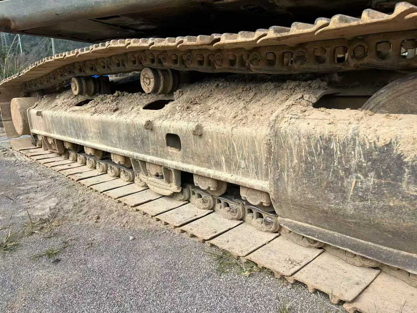 Used Volvo EW210C Excavator 2010 Model / 5