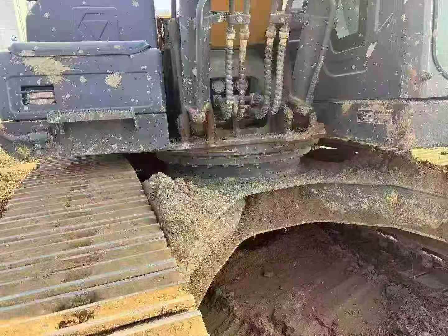 Used XCMG XE205GH Excavator 2020 Model / 3