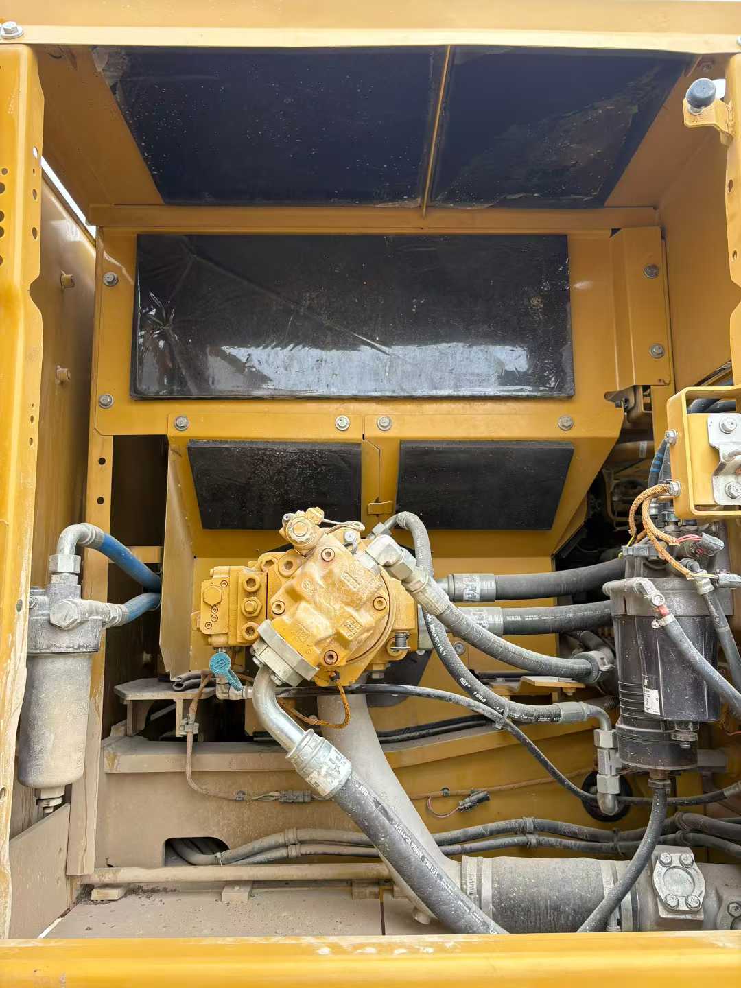 Used Caterpillar CT20 Excavator 2019 Model / 6