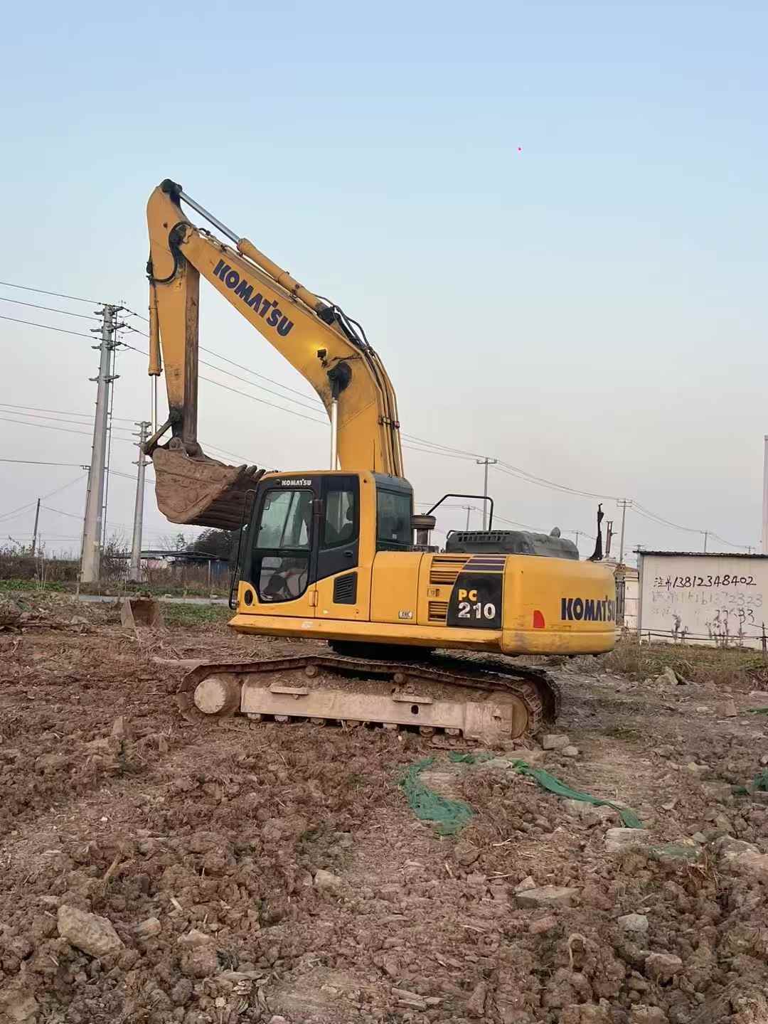 Used Komatsu PC210 Excavator 2018 Model / 3