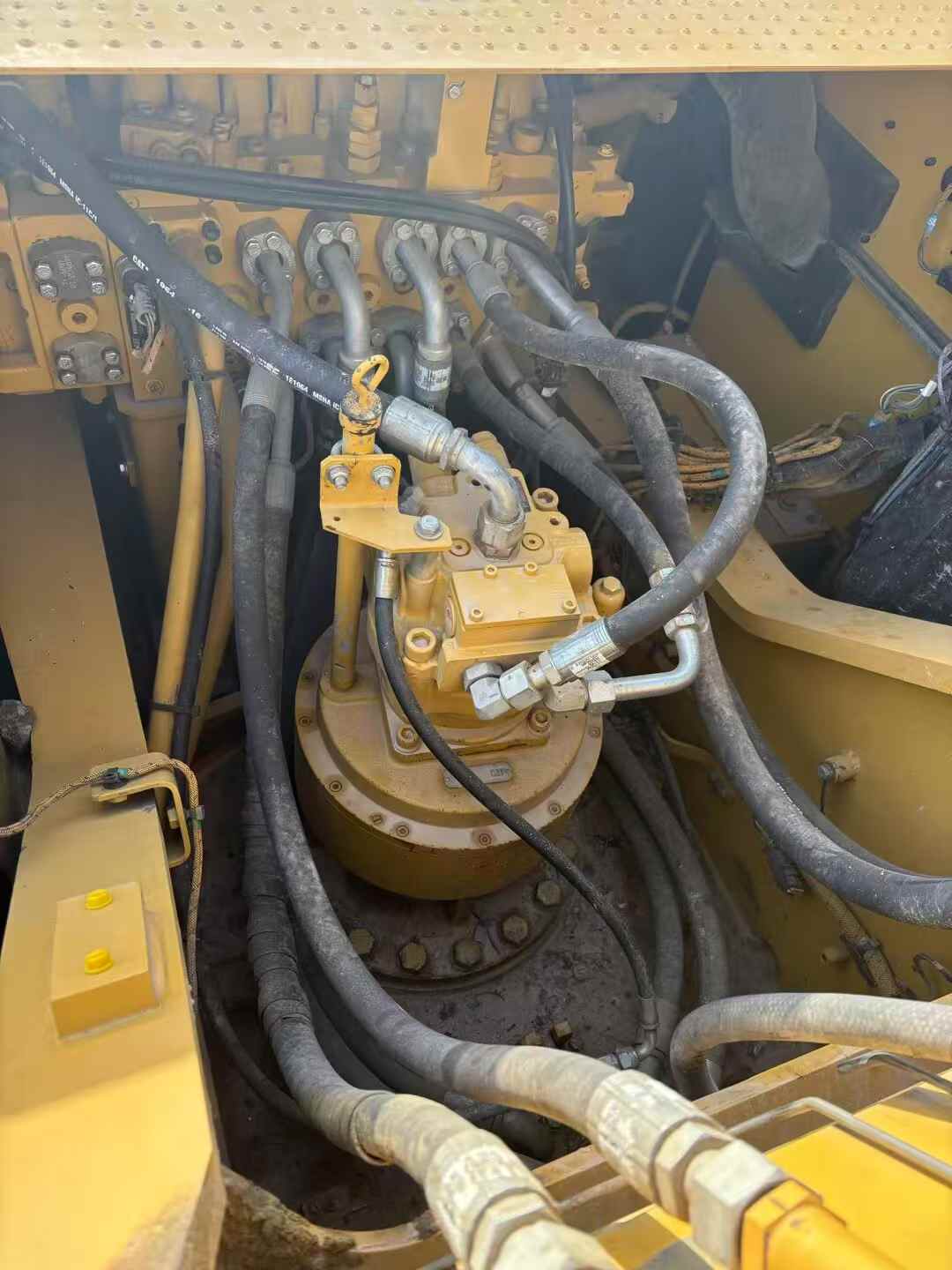 Used Caterpillar 330L Excavator 2020 Model / 6
