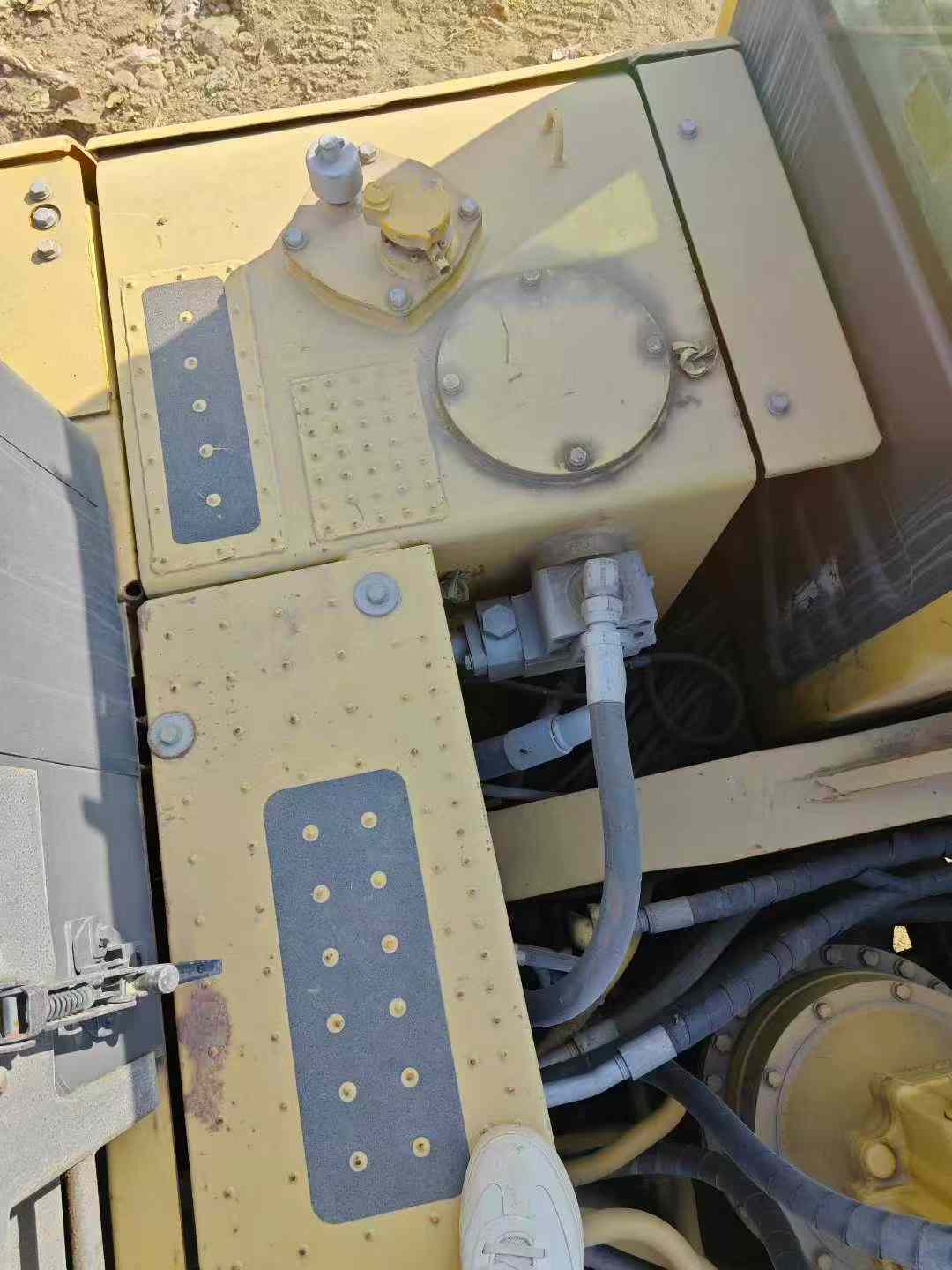 Used Komatsu PC400 Excavator 2016 Model / 8