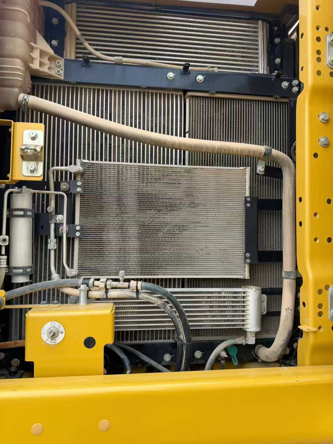 Used Caterpillar 323 Excavator 2018 Model / 4