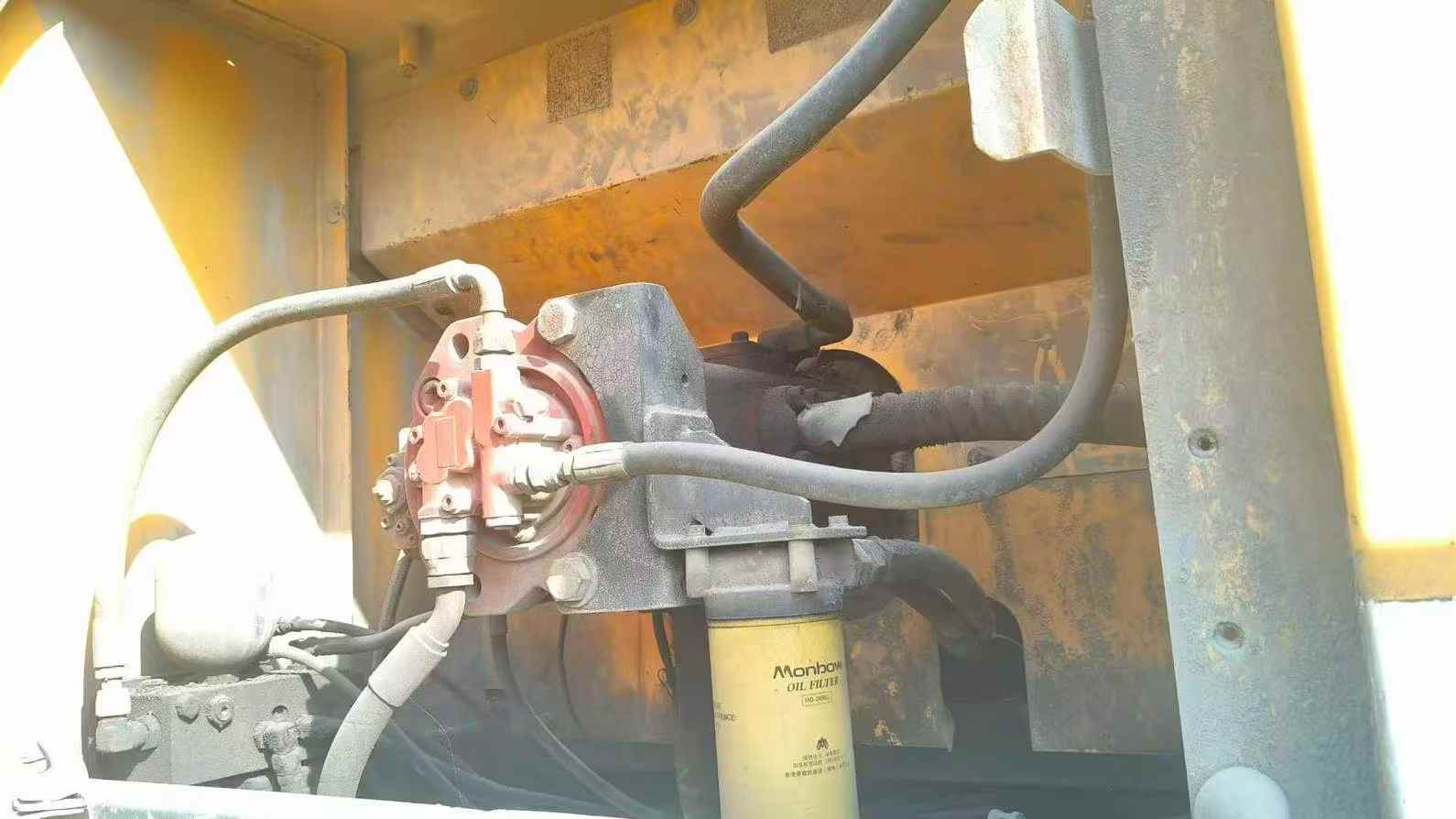 Used Hyundai R305LC-9T Excavator 2016 Model / 7