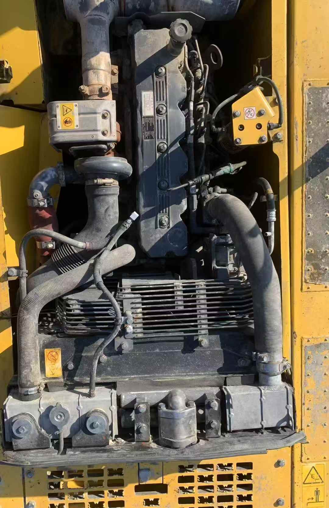 Used Komatsu PC210 Excavator 2018 Model / 6