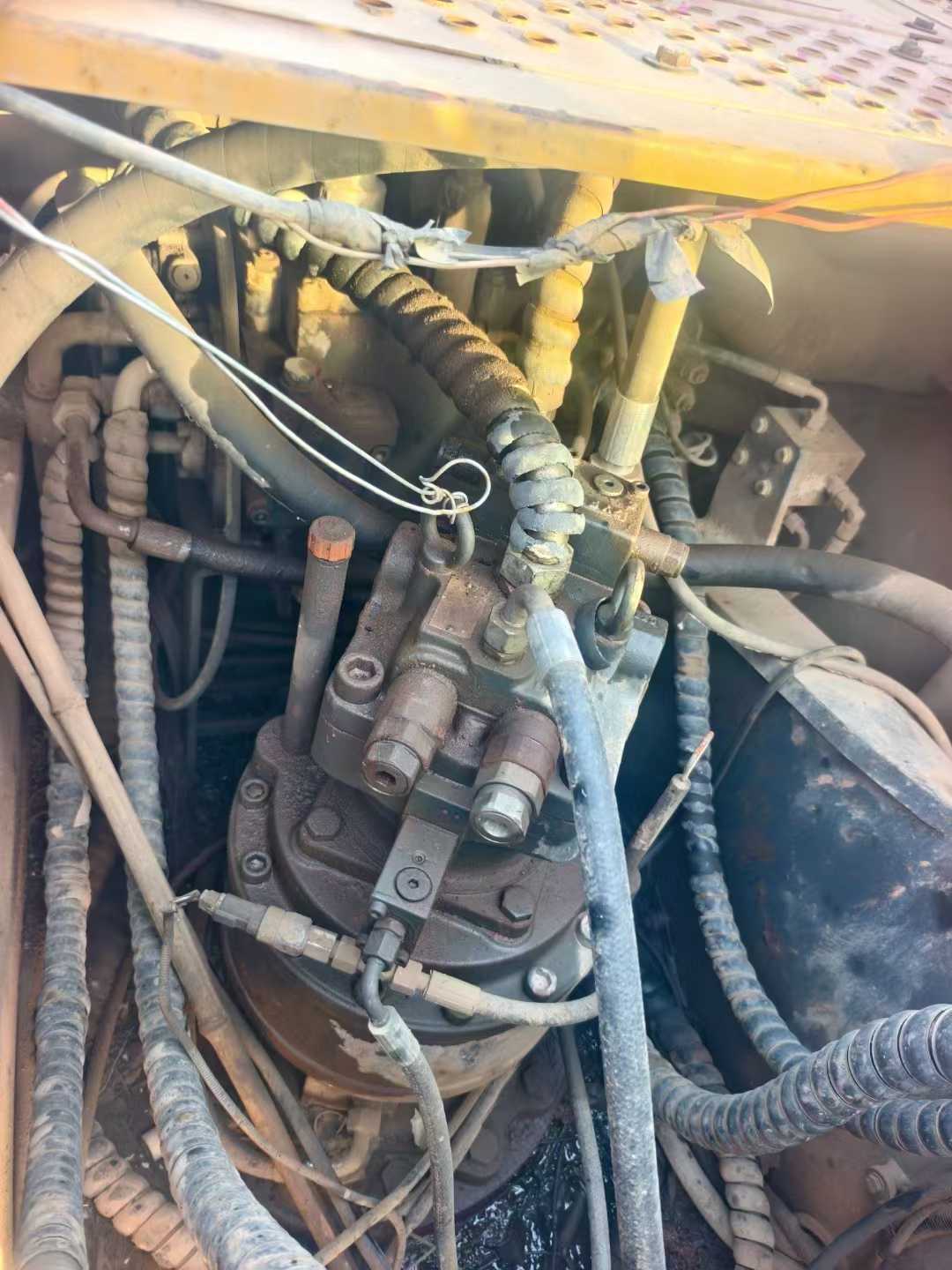 Used XCMG LW200 Excavator 2018 Model / 7