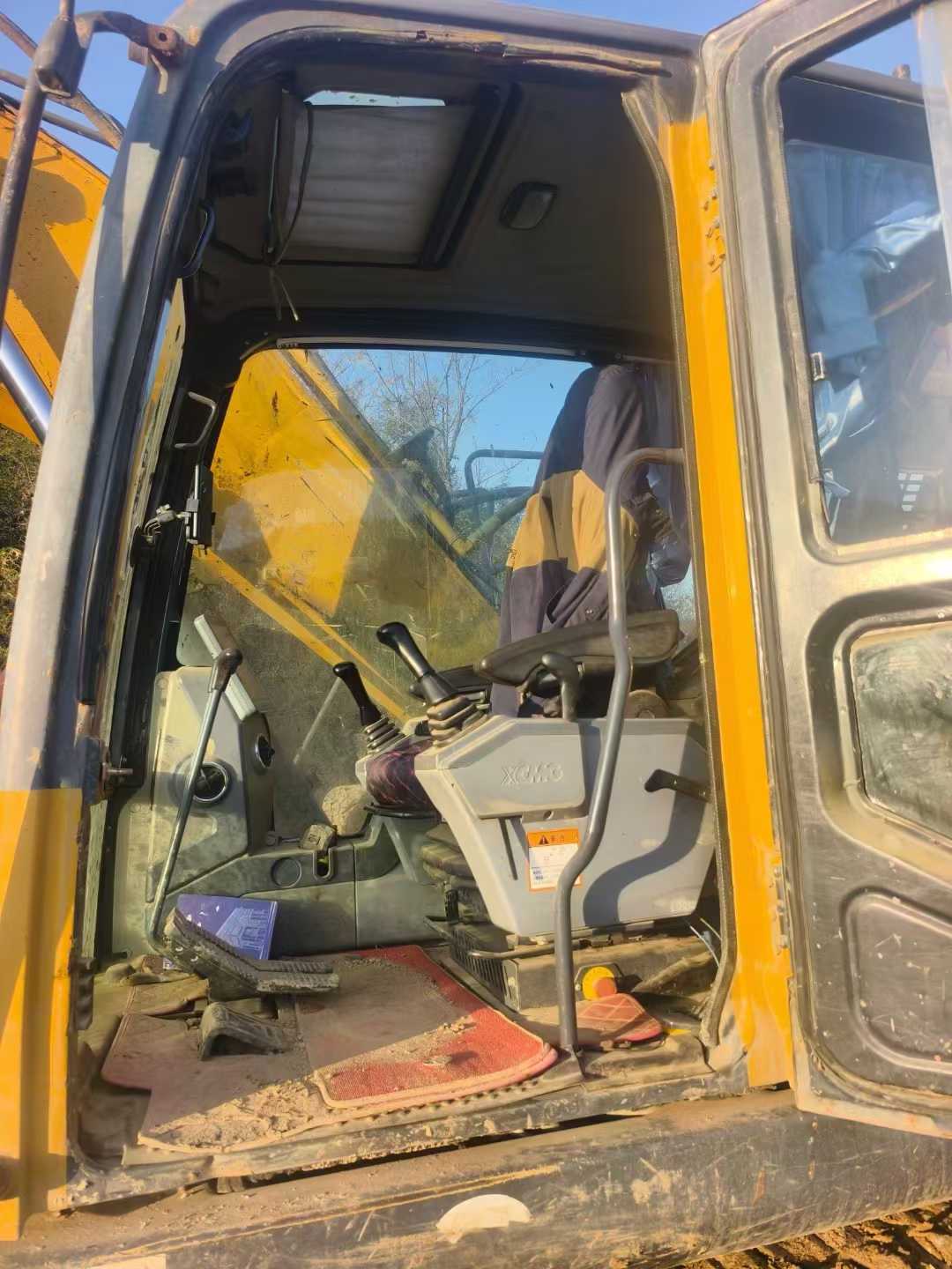 Used XCMG LW200 Excavator 2018 Model / 9