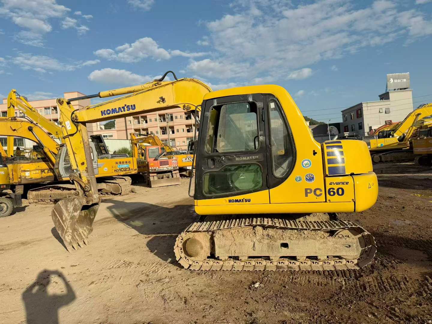Used Komatsu PC60-7 Excavator 2016 Model / 3