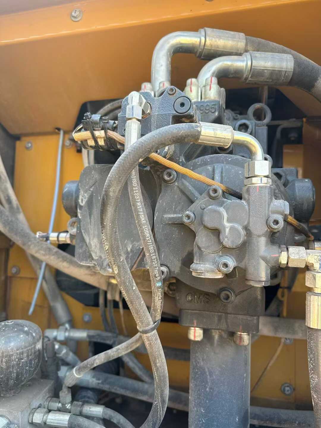 Used XCMG XE490KS Excavator 2016 Model / 5