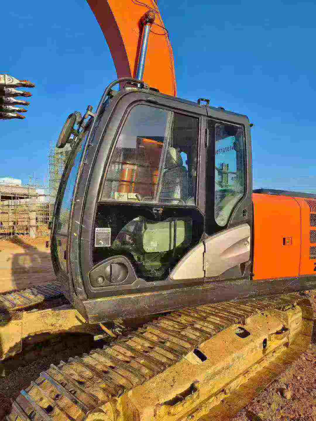 Used Hitachi ZAXIS200 Excavator 2016 Model / 2