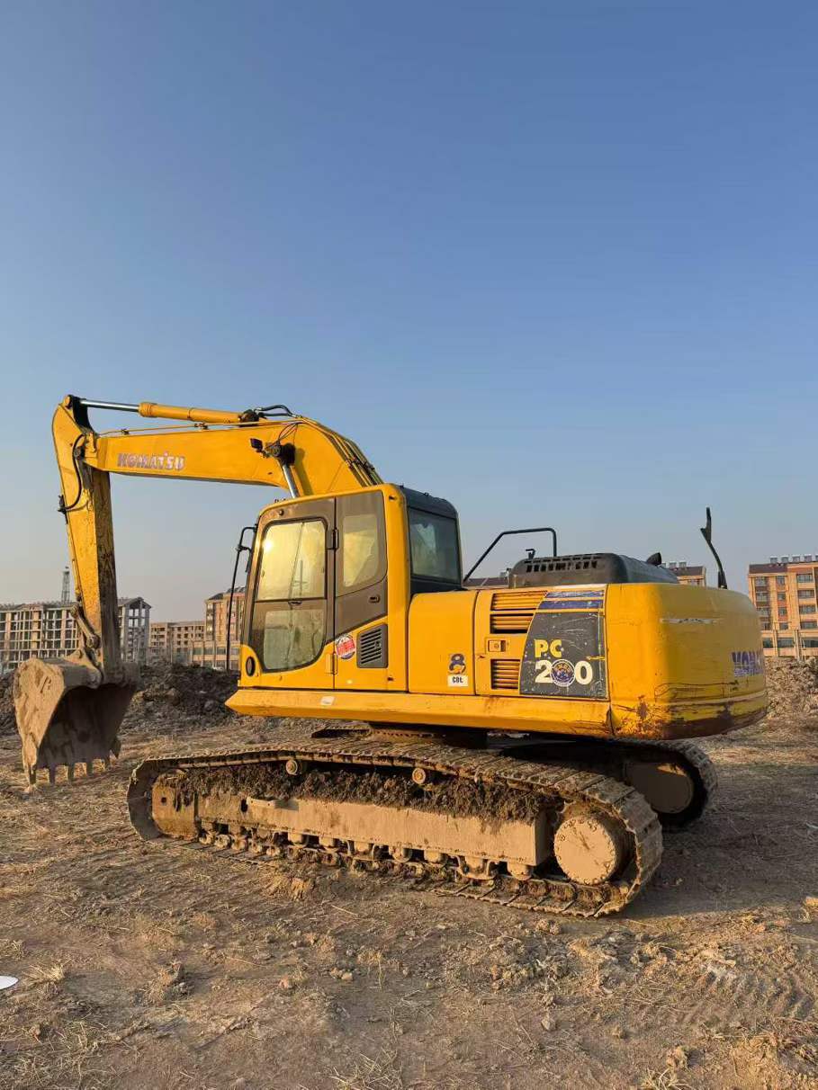 Used Komatsu PC240LC-8 Excavator 2011 Model