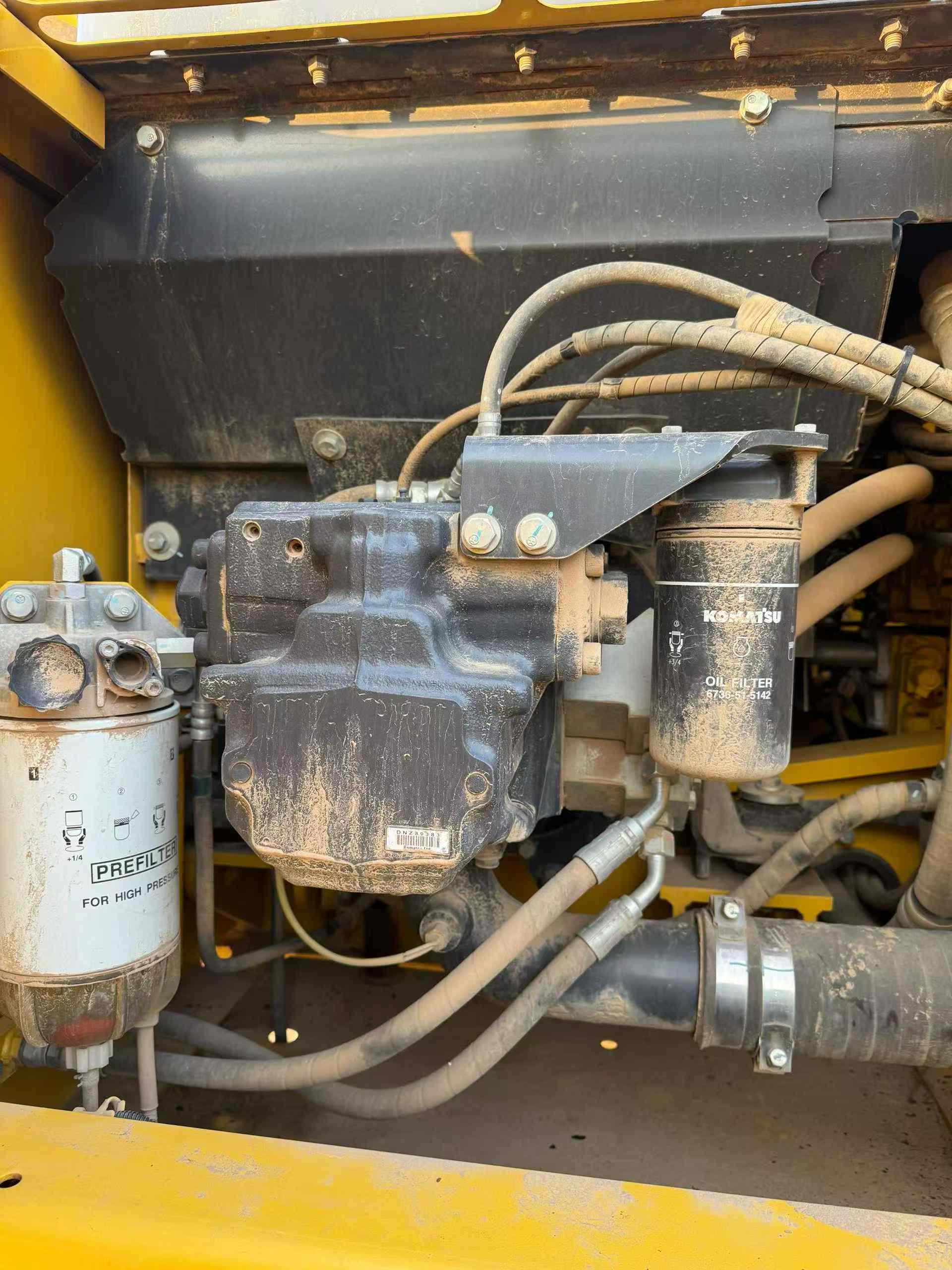 Used Komatsu PC200 Excavator 2023 Model / 3