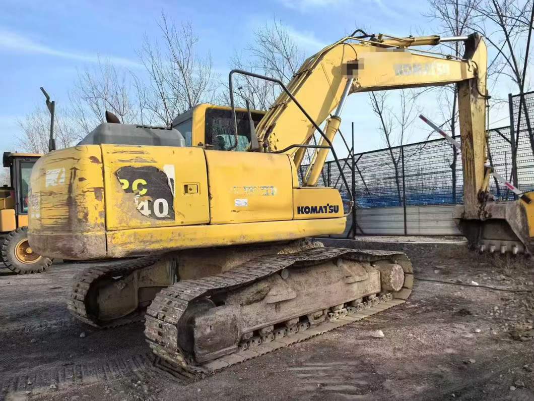 Used Komatsu PC200 Excavator 2014 Model / 2