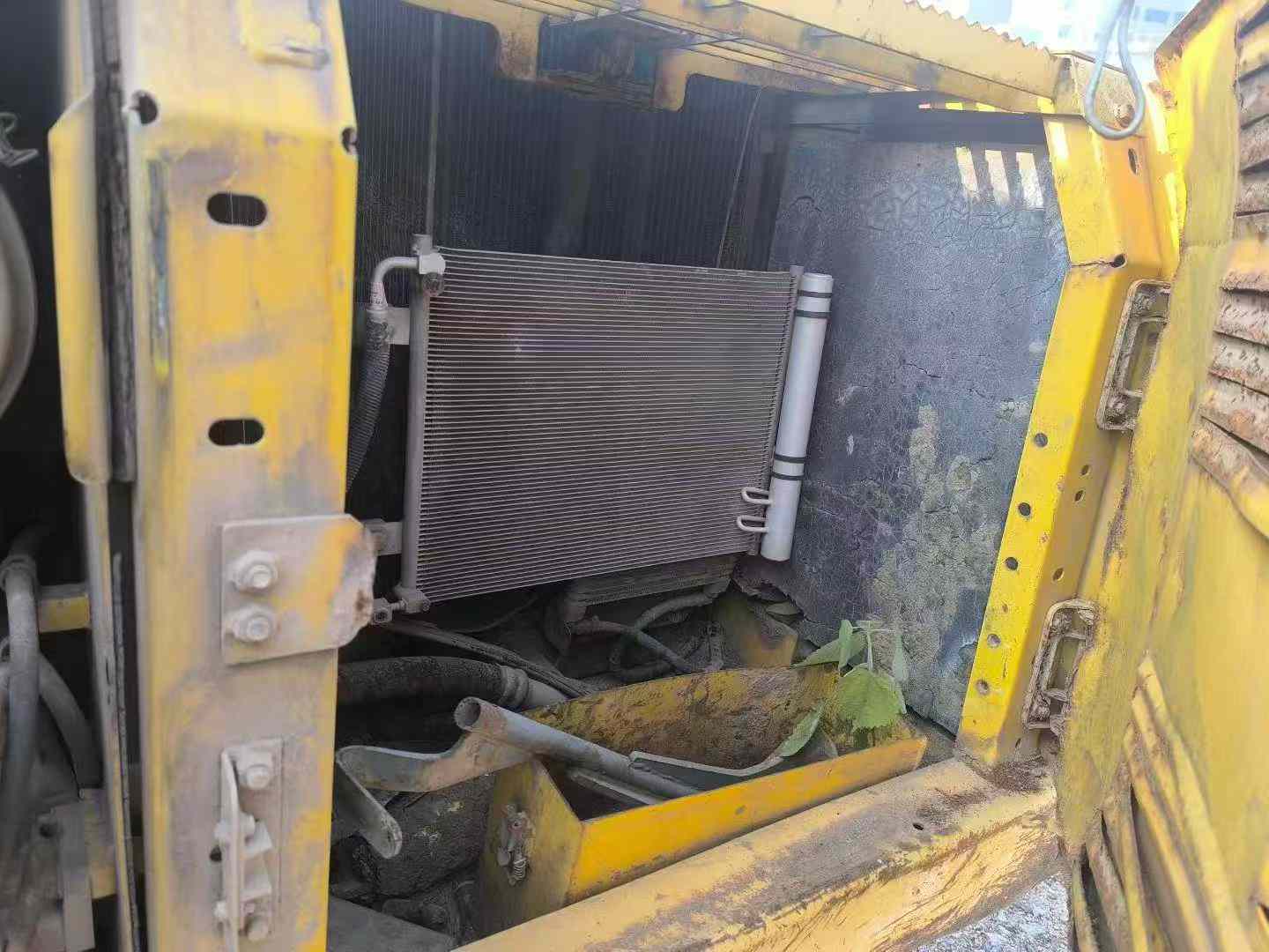 Used Komatsu PC200-8 Excavator 2016 Model / 6