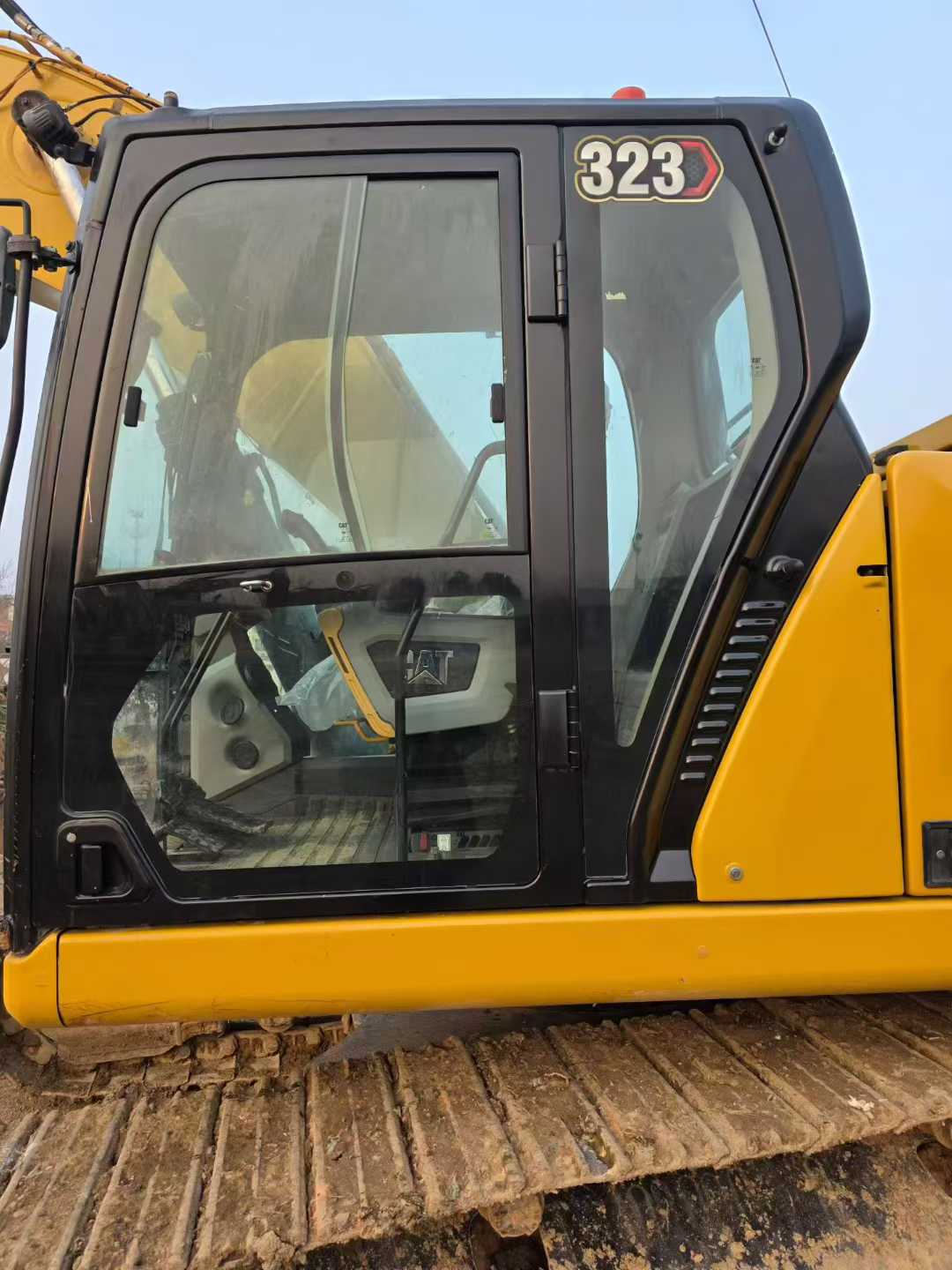 Used Caterpillar 323 Excavator 2020 Model / 9