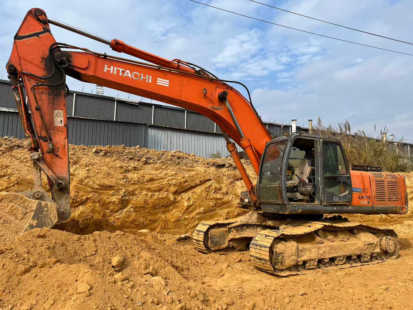 Купить Подержанный Экскаватор Hitachi EX350H-5 / 9