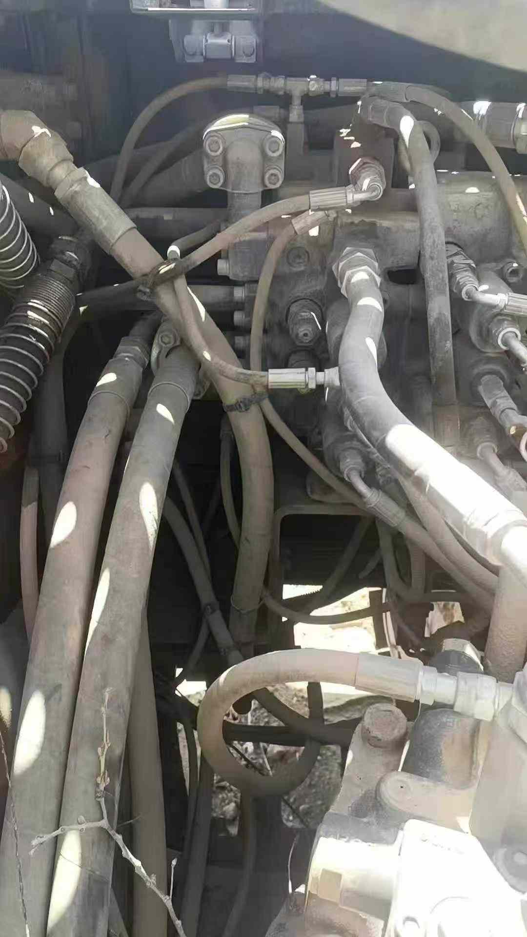 Used Volvo EC200 Excavator 2020 Model / 4