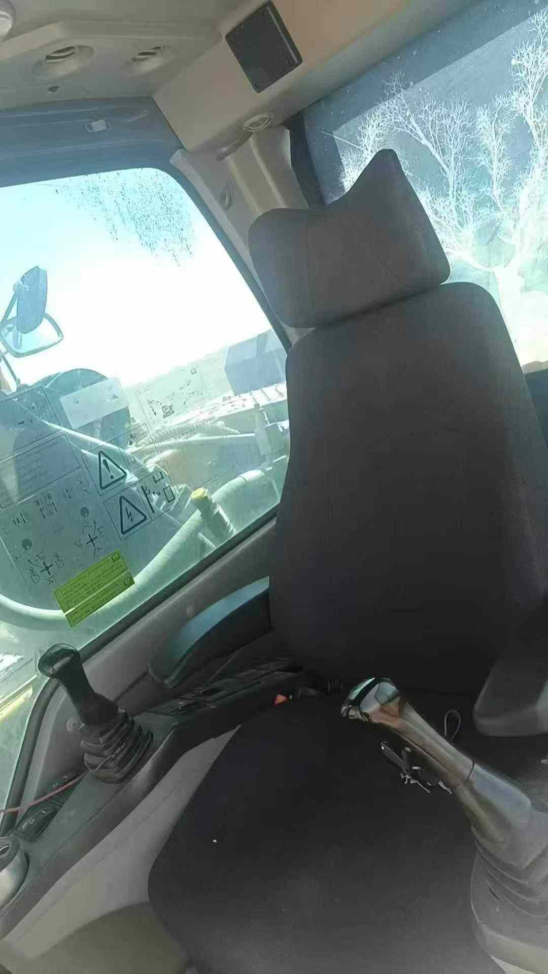 Used Volvo EC200 Excavator 2020 Model / 9