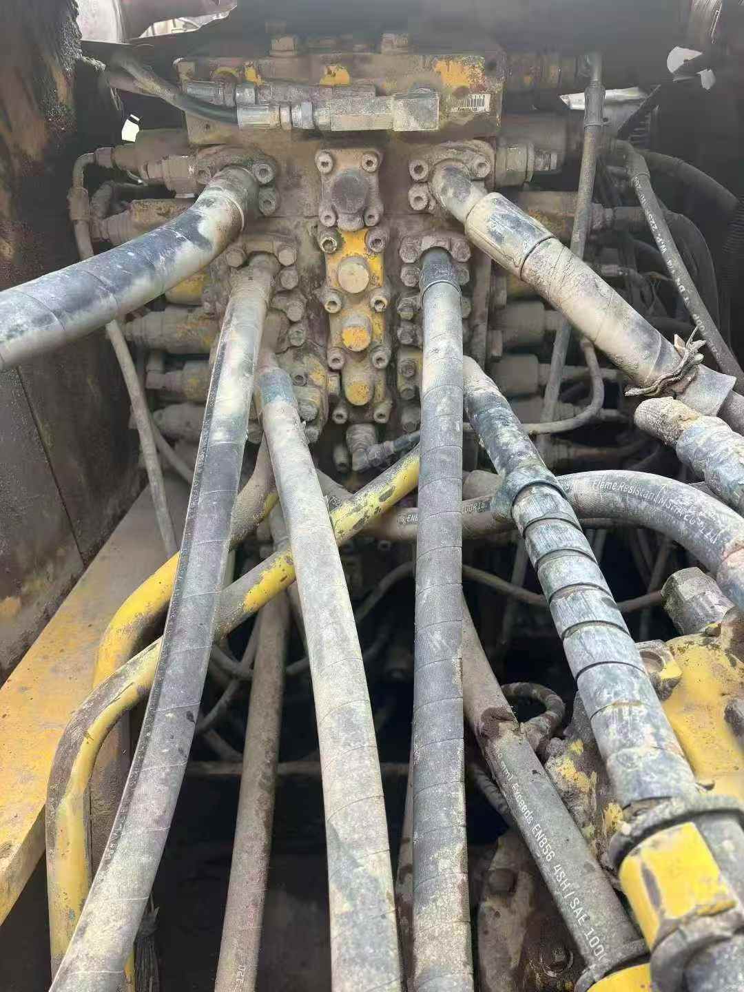 Used Komatsu PW200-7 Excavator 2007 Model / 6