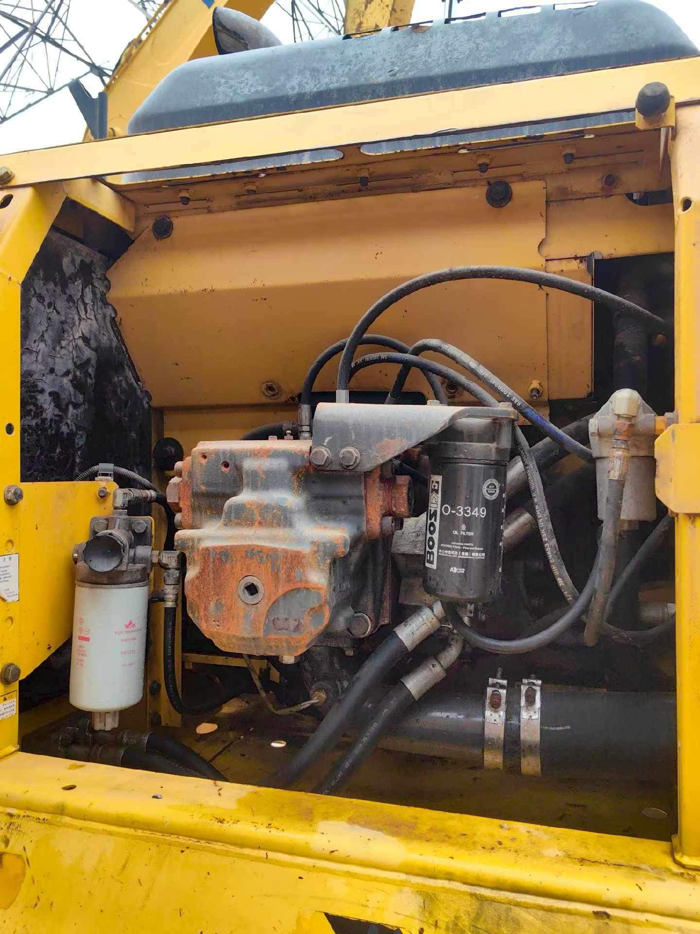 شراء حفارة Komatsu PC240-6 مستعملة / 7