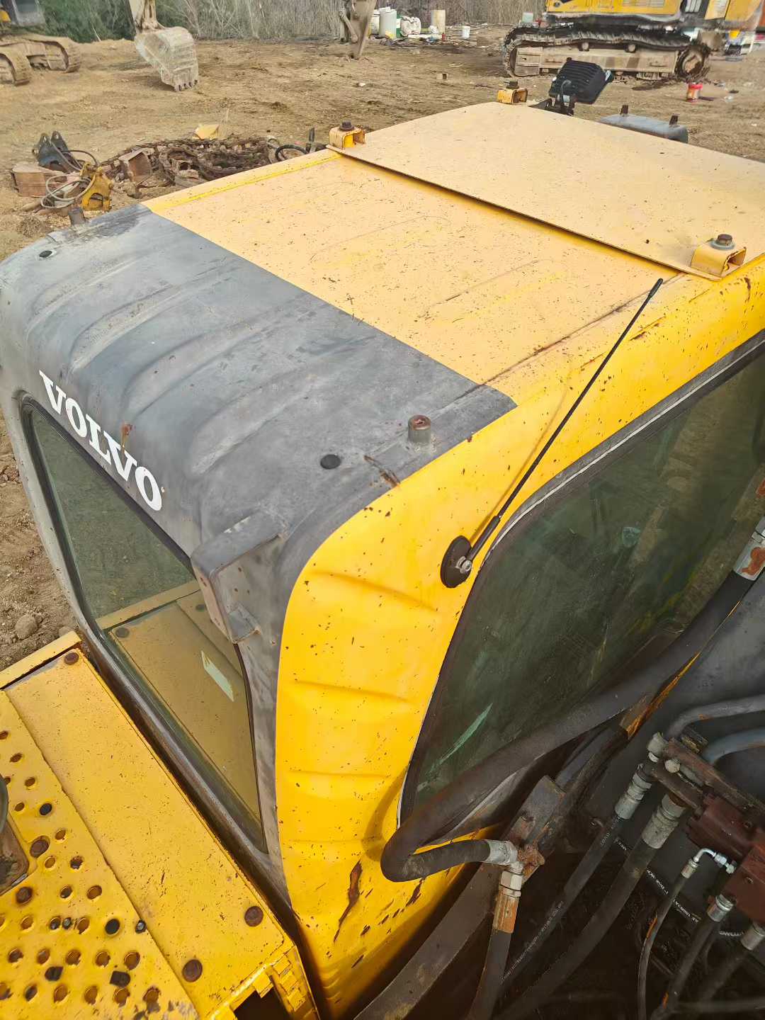 Used Volvo EW210C Excavator 2016 Model / 9