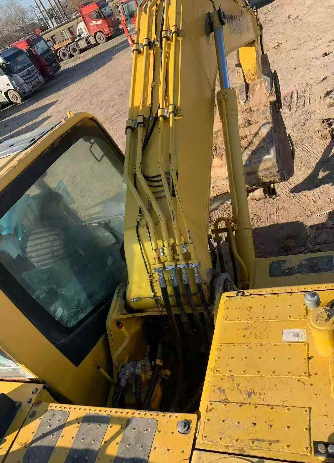 Used Komatsu PC210-8 Excavator 2018 Model / 8