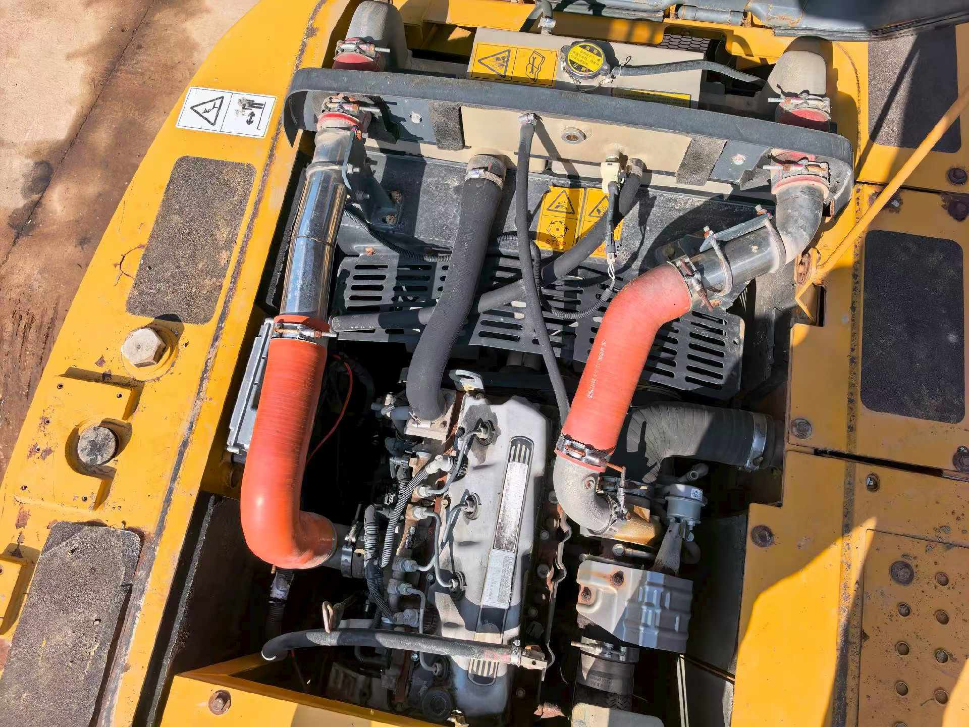 Used XCMG XE135D Excavator 2017 Model / 7