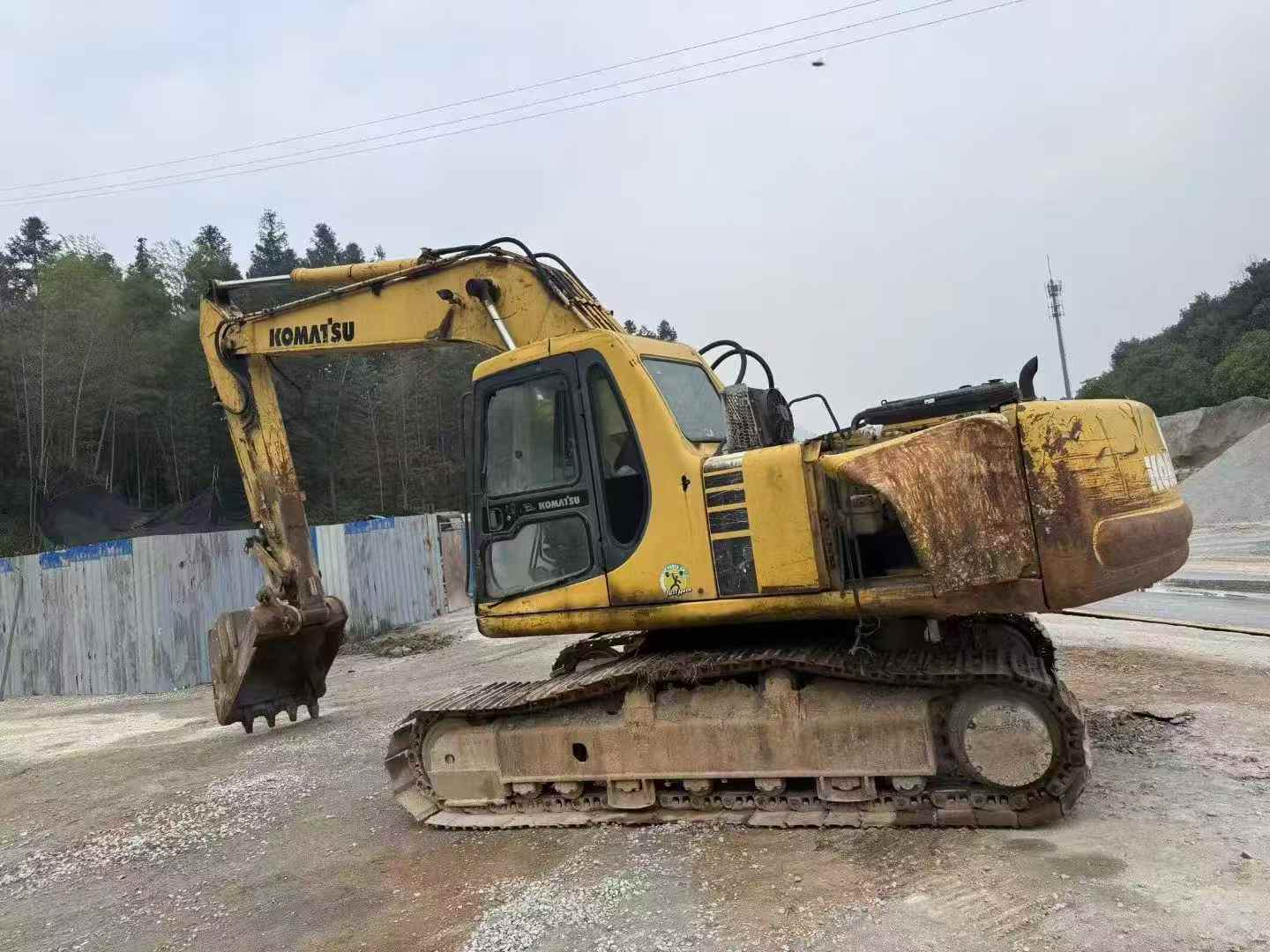 Used Komatsu PC200-6 Excavator 2016 Model / 2