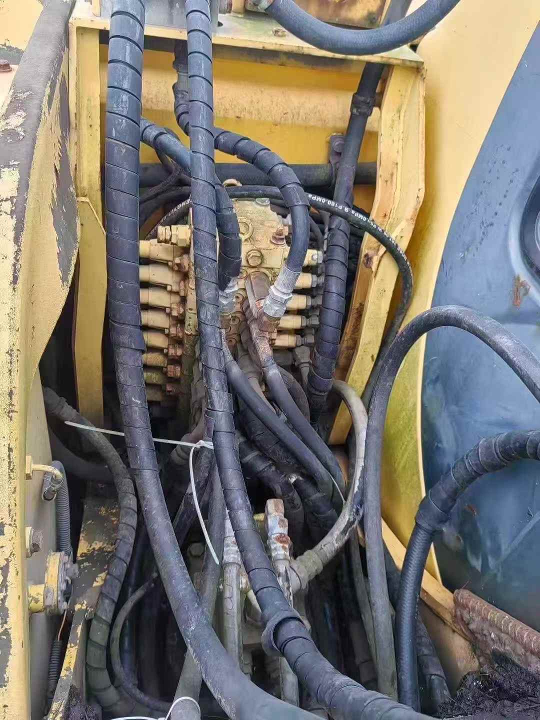 Used Komatsu PC60 Excavator 2016 Model / 4