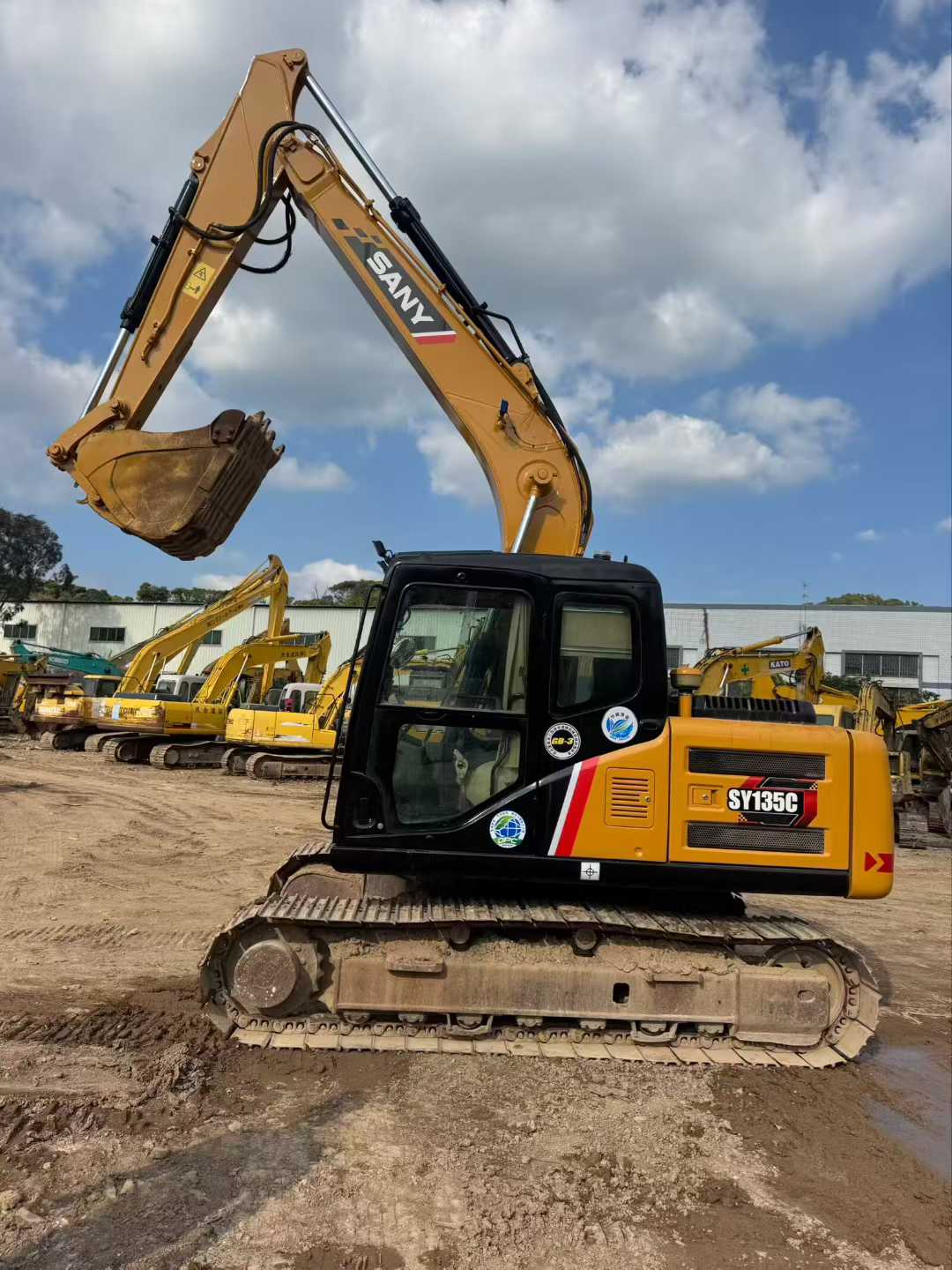 Used Sany SY135 Excavator 2016 Model / 3