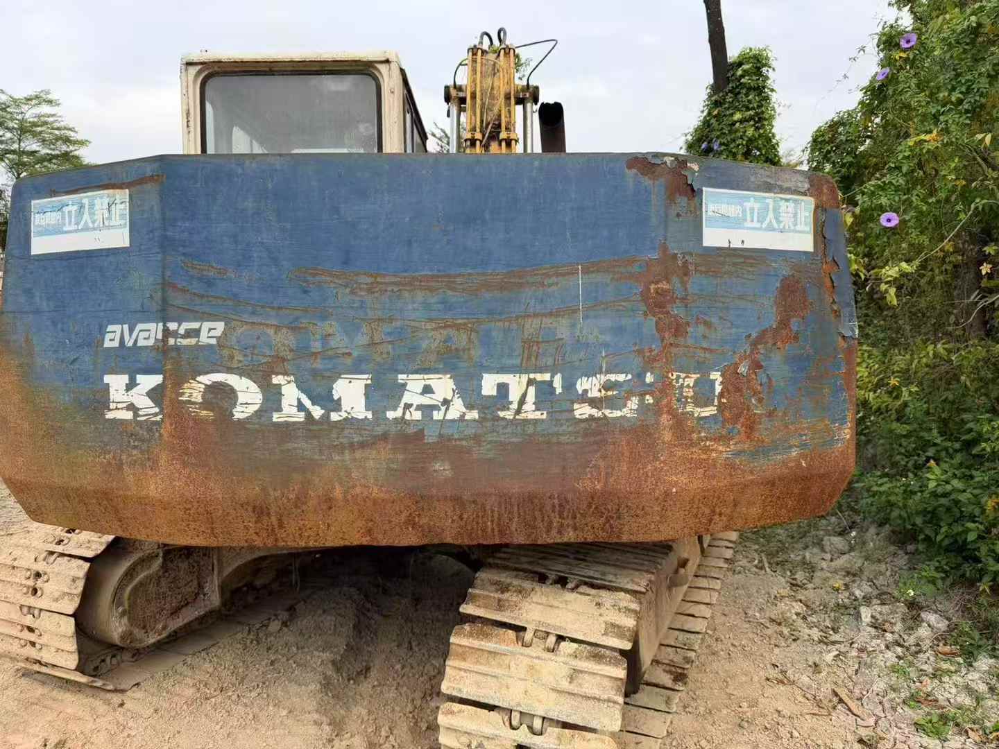 Used Komatsu PC120-5 Excavator 2016 Model / 3