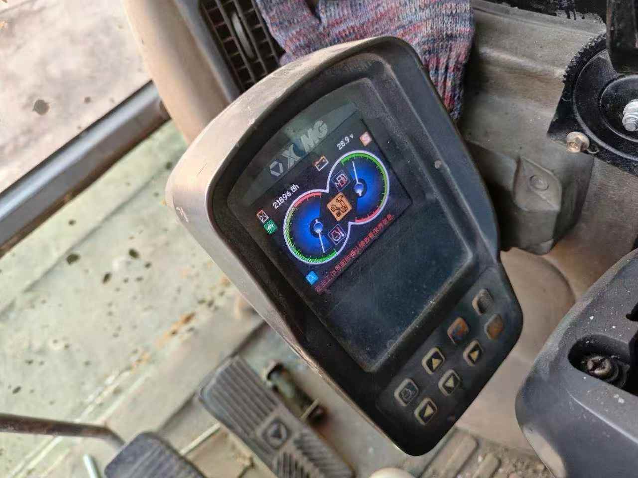 Used XCMG XE215 Excavator 2010 Model / 7