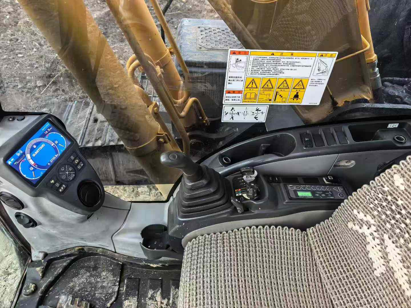 شراء حفارة Sumitomo SH210-6 مستعملة / 3