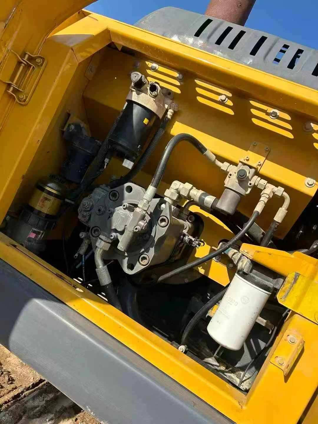 Used XCMG LW200 Excavator 2020 Model / 8