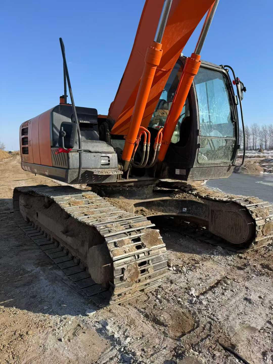 Used Hitachi ZAXIS200 Excavator 2014 Model / 5