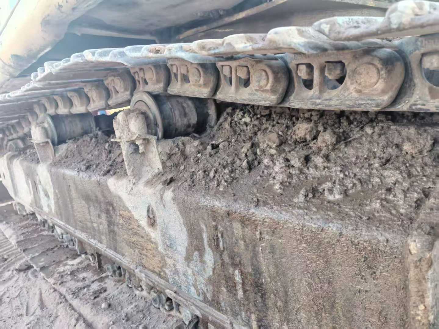 Used Komatsu PC200-6 Excavator 2016 Model / 7