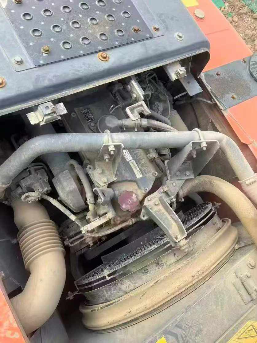 Used Hitachi ZAXIS200 Excavator 2016 Model / 6