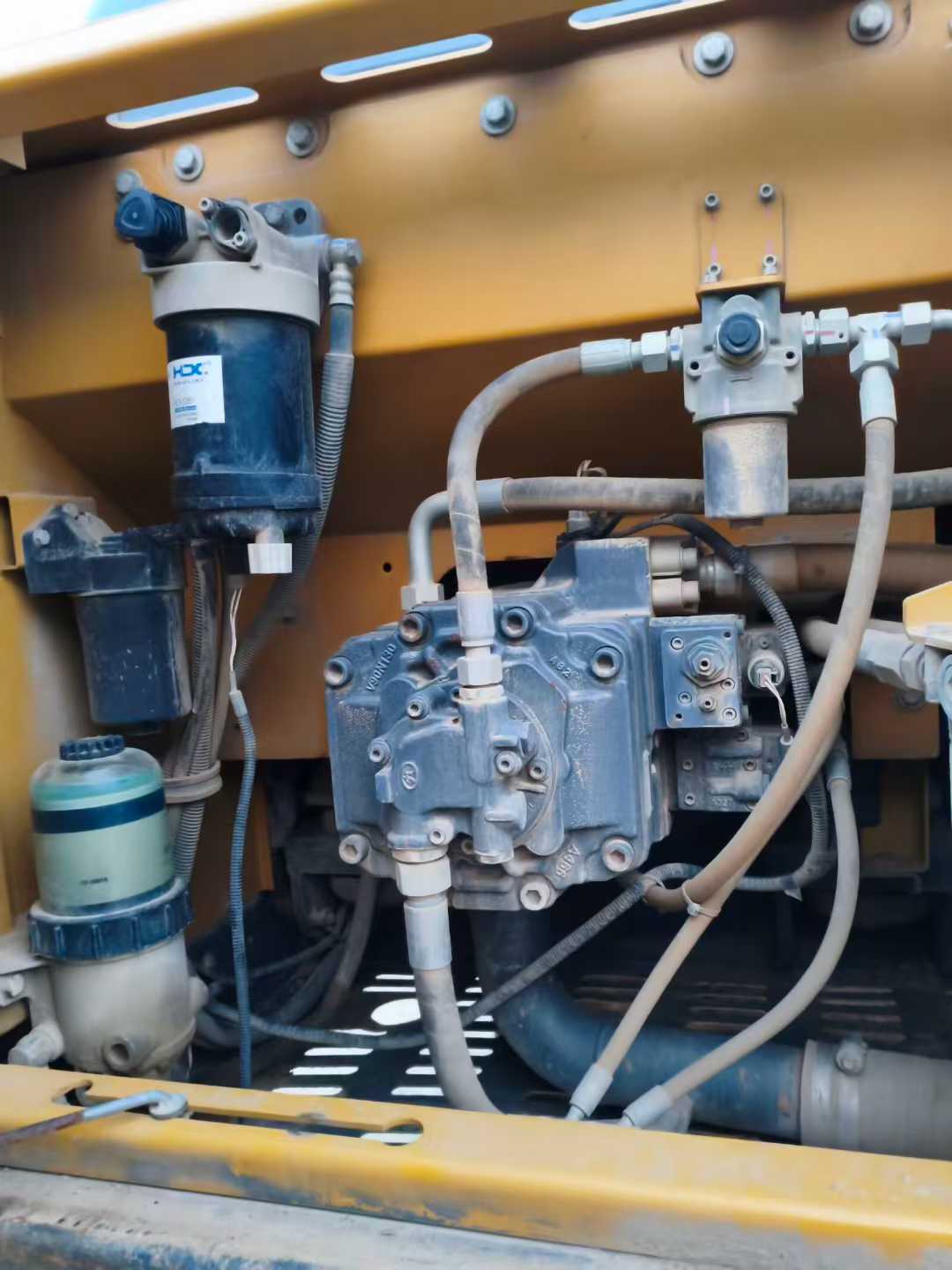 Used XCMG XE205GH Excavator 2016 Model / 6