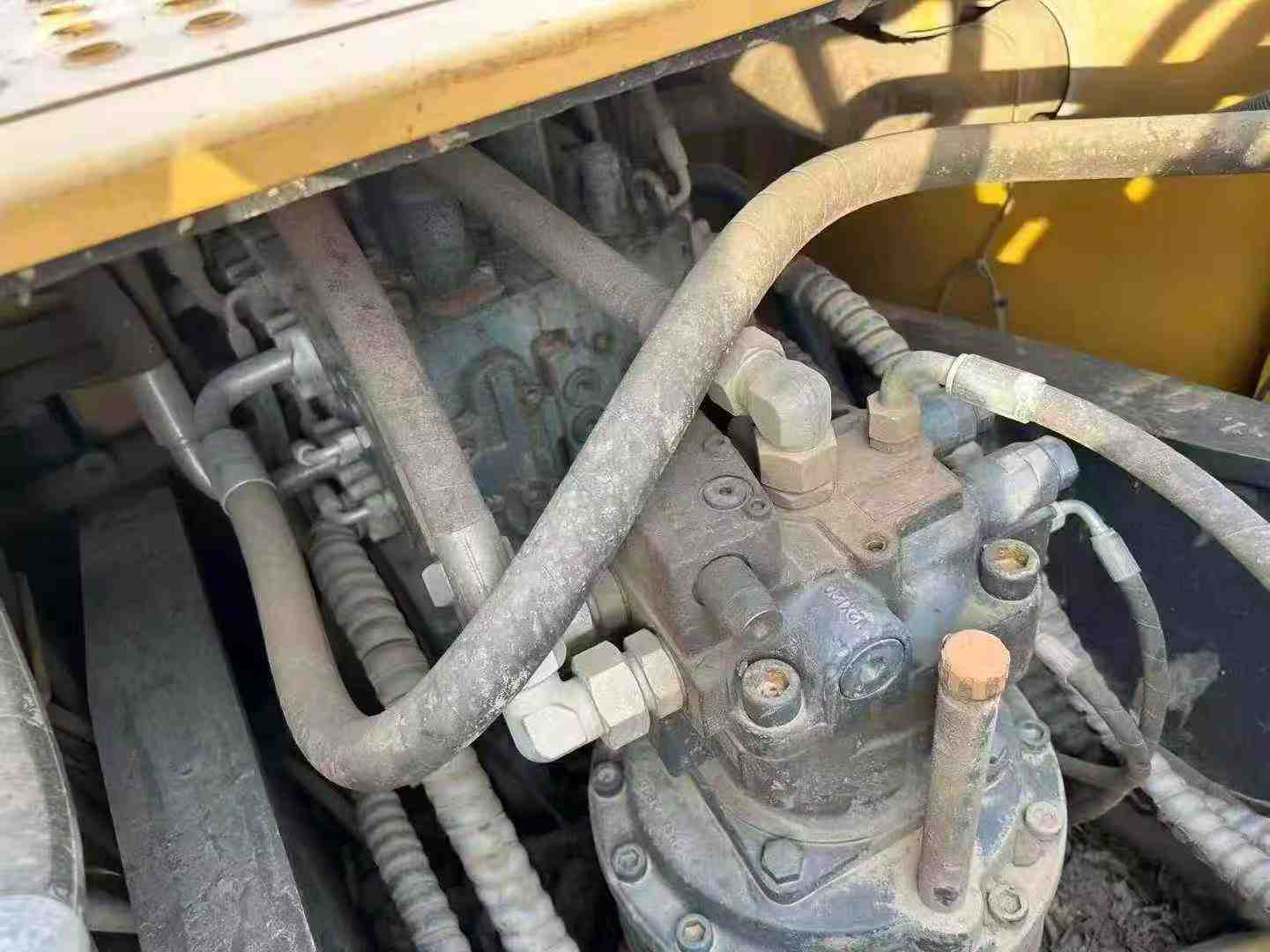 Used XCMG XE215 Excavator 2016 Model / 3