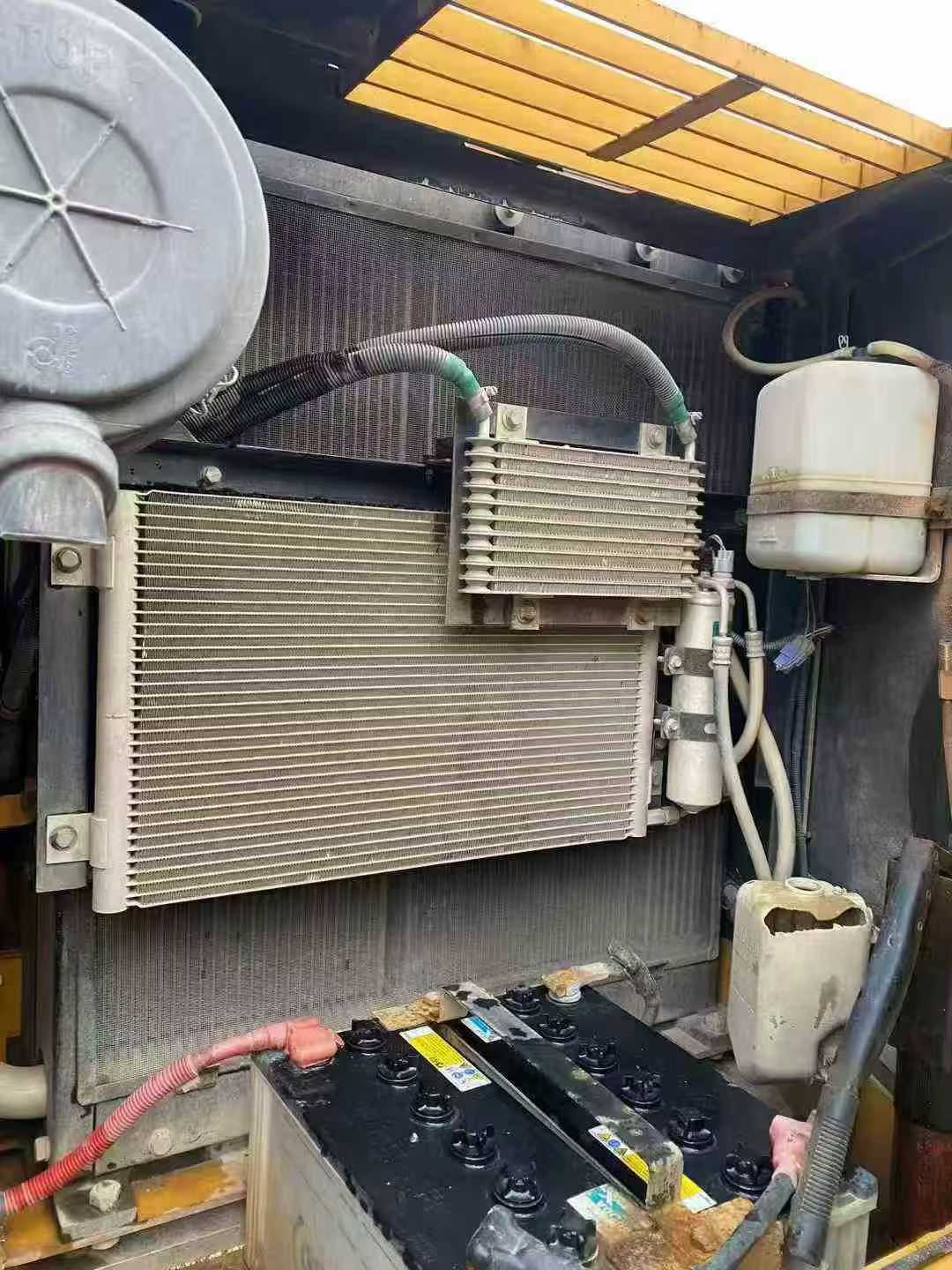 Used Kato HD512 Excavator 2016 Model / 3