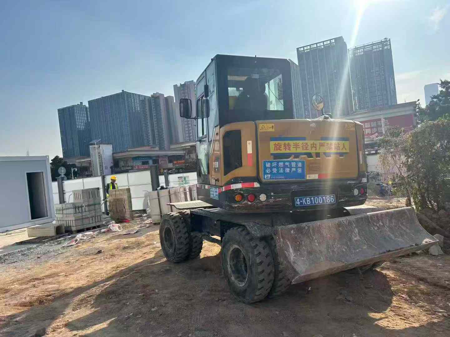 Used Sany SY65W Excavator 2016 Model / 4