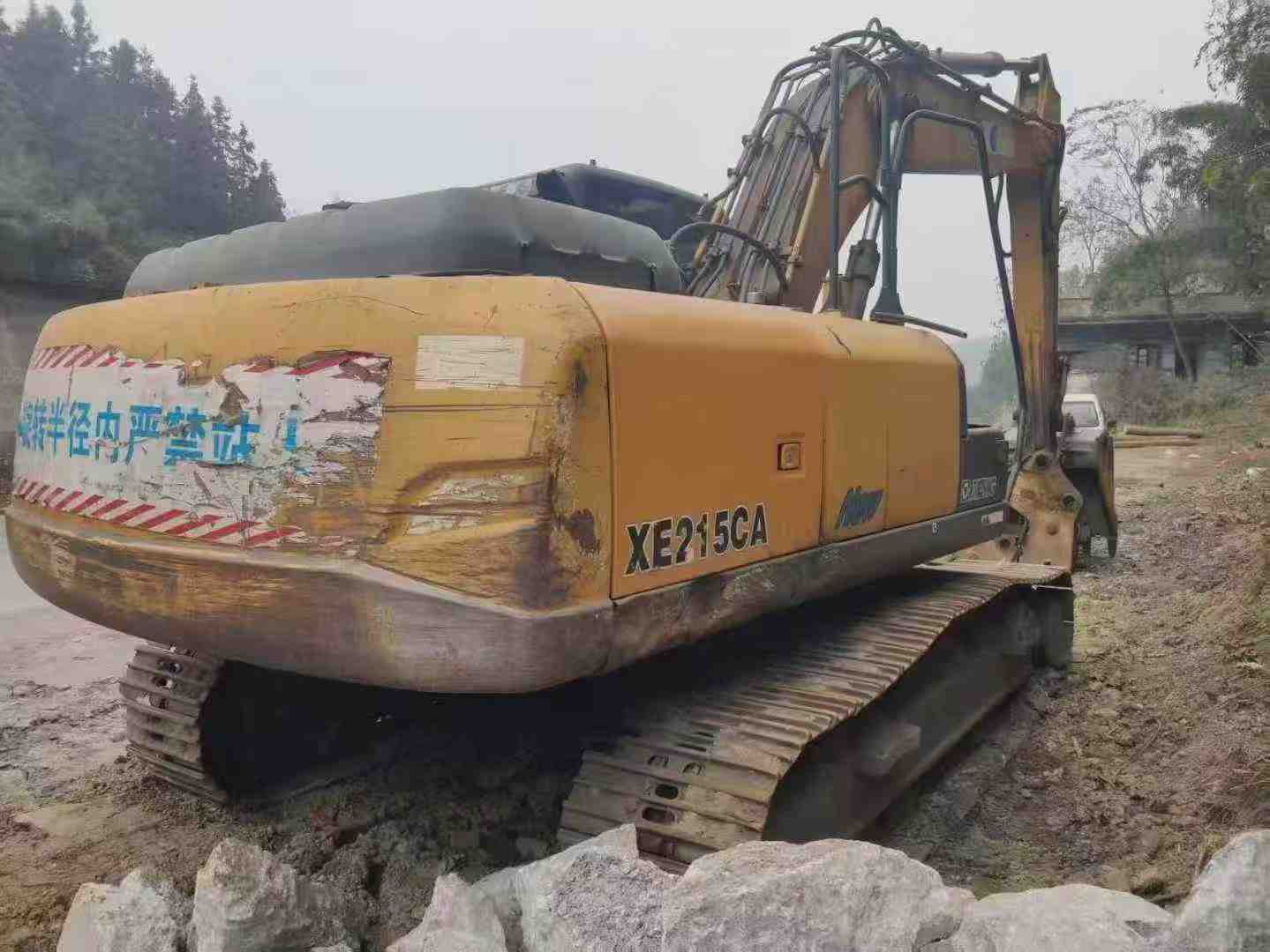 Used XCMG XE215 Excavator 2015 Model / 3