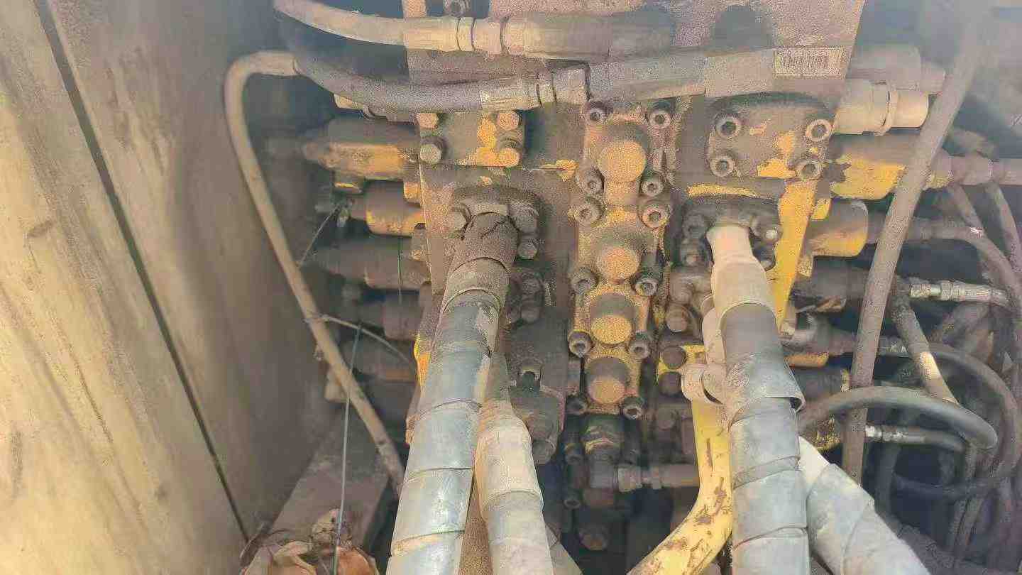 Used Komatsu PC200-8 Excavator 2016 Model / 4