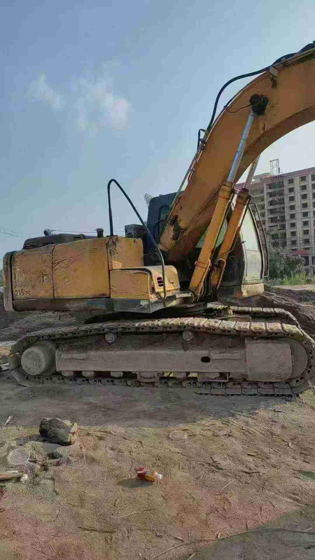 Used Hyundai R215-7 Excavator 2016 Model / 3