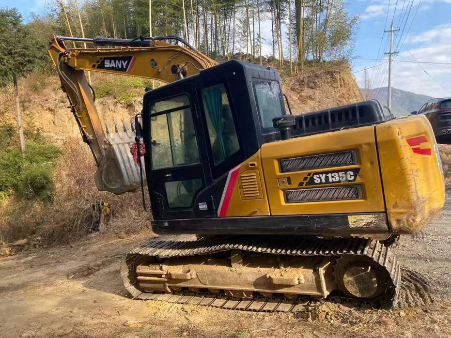 Used Sany SY135 Excavator 2020 Model / 3