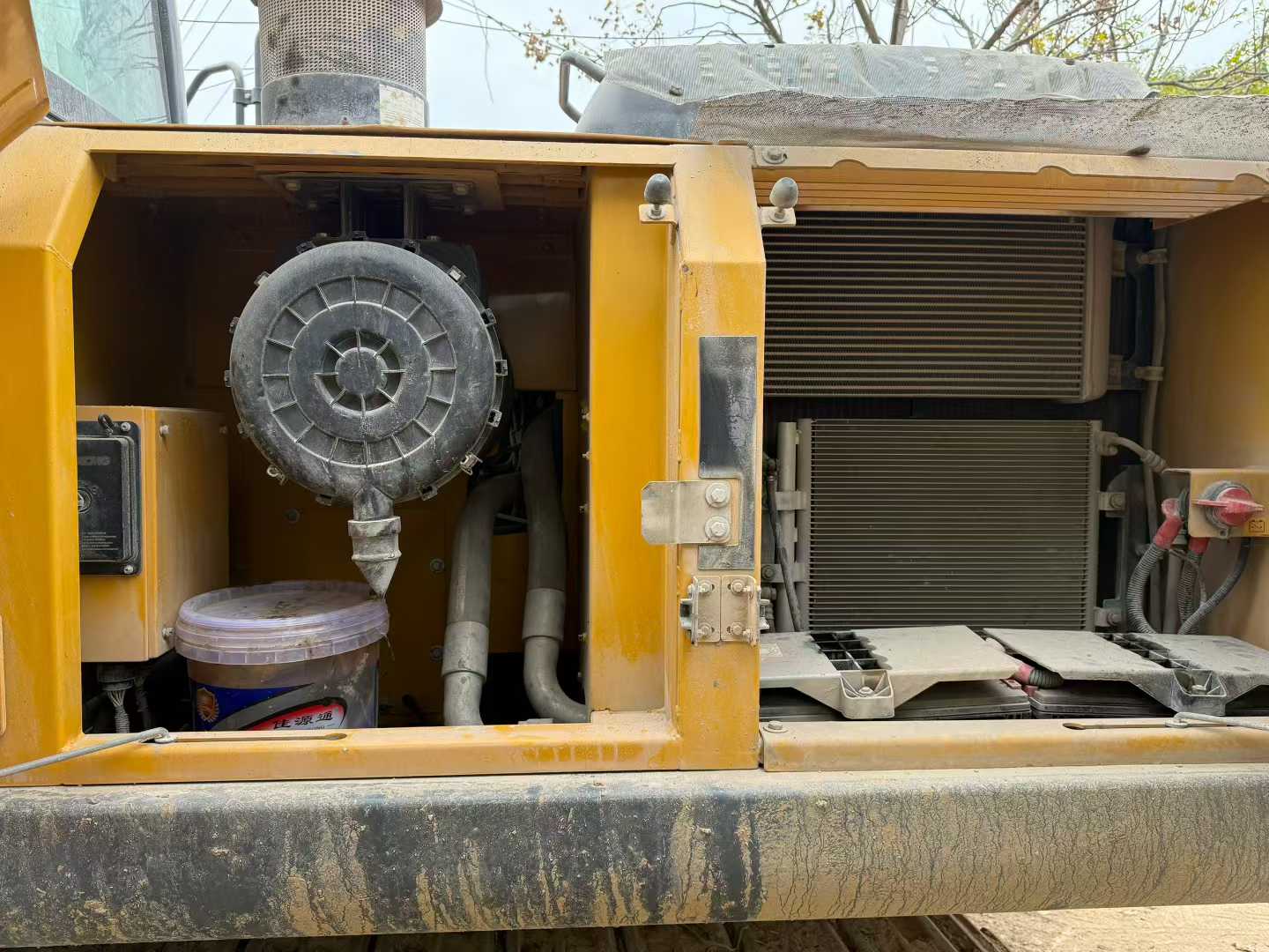 Used XCMG LW200 Excavator 2020 Model / 3