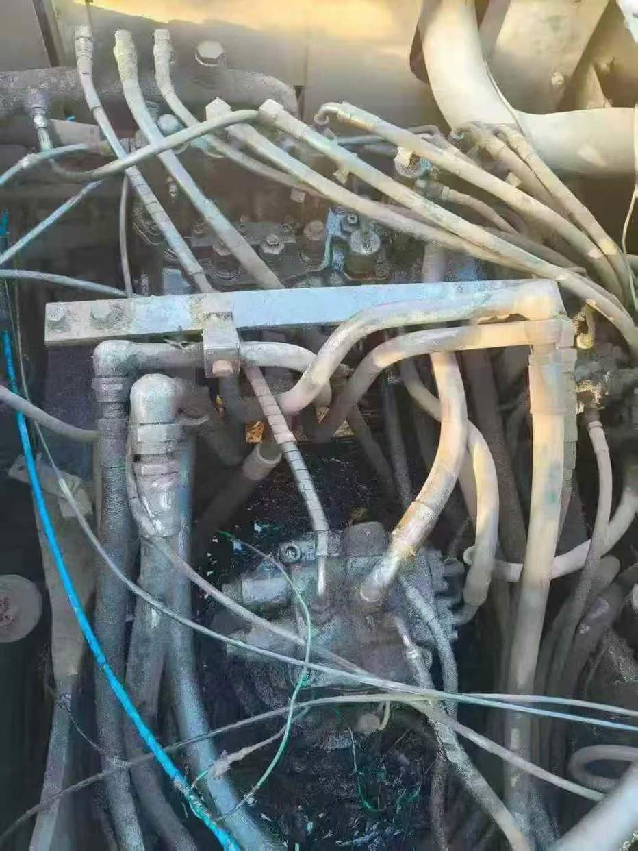 Used Hitachi ZAXIS200 Excavator 2016 Model / 3