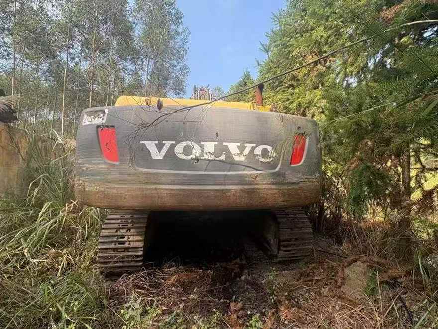 Used Volvo EC60 Excavator 2016 Model / 3